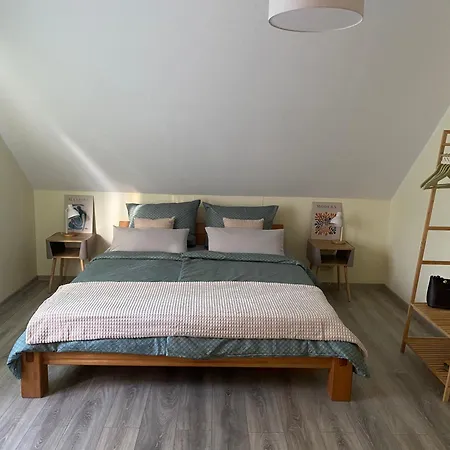 Apartment Mit Zwei Schlafzimmern Kerpen (North Rhine-Westphalia)