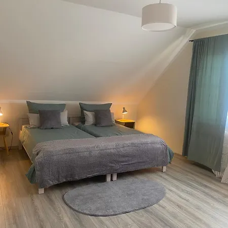 Apartment Mit Zwei Schlafzimmern *