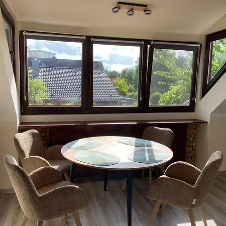 Mit Zwei Schlafzimmern 아파트 *