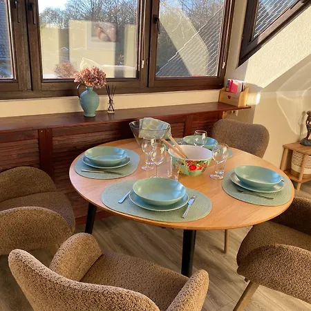 Mit Zwei Schlafzimmern *