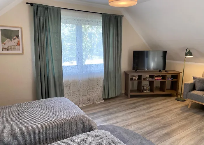 Mit Zwei Schlafzimmern *